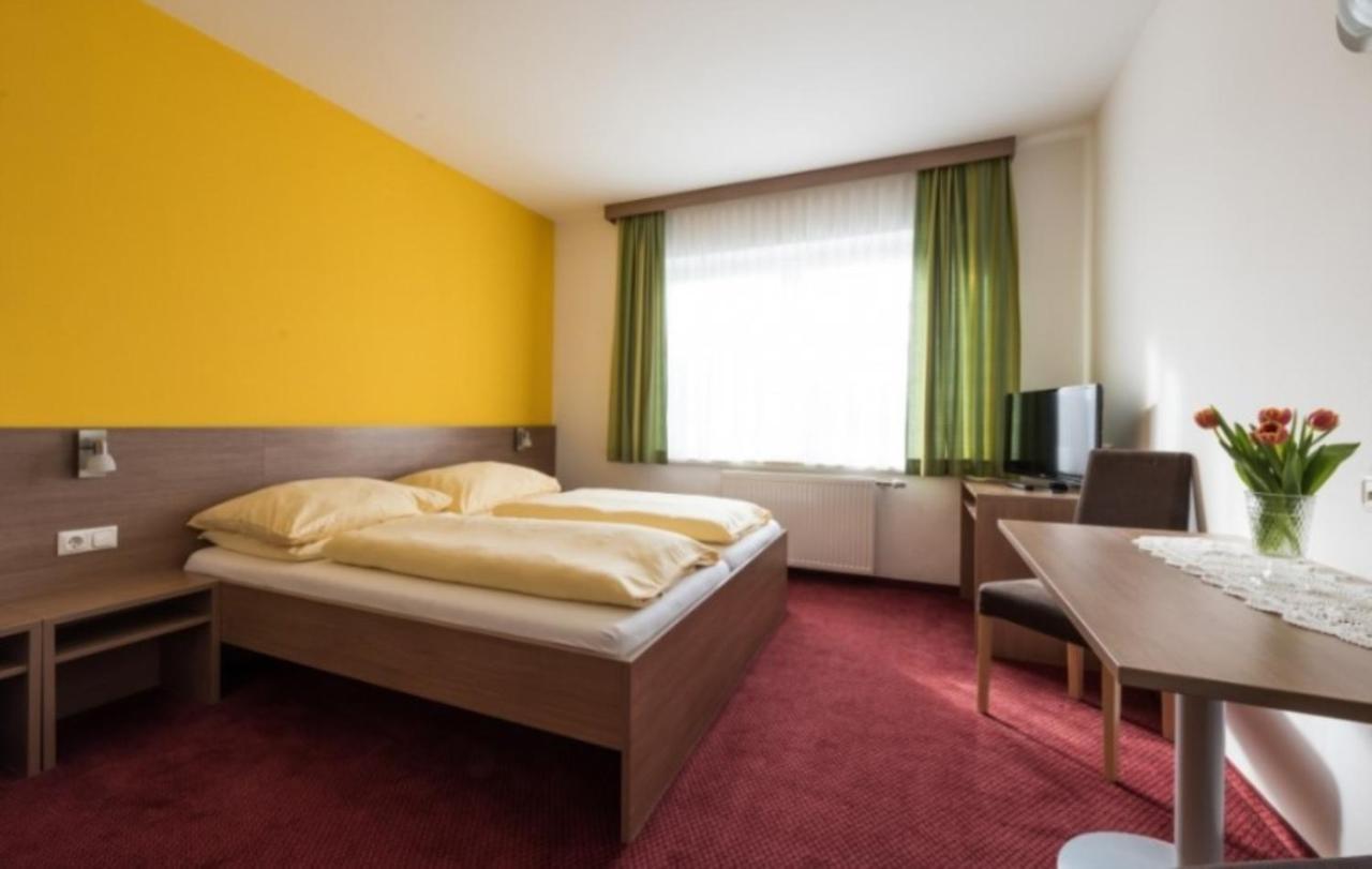 Gasthof Pension Auzinger Meggenhofen エクステリア 写真